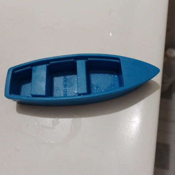 Row Boat In Blue Toy - Picture 1 of 2